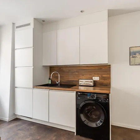 Travel Homes - The Rokst: Rare, And Modern Daire *